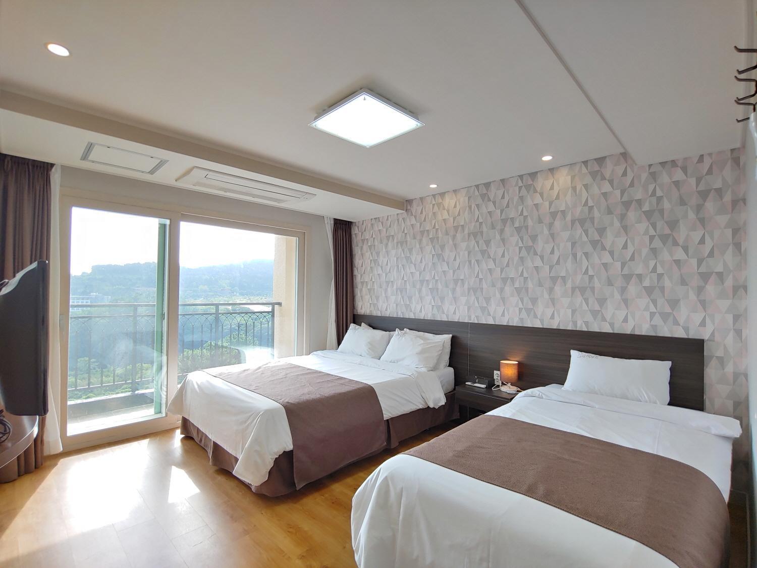 Jeju Lavender Hotel Szogüpho Kültér fotó