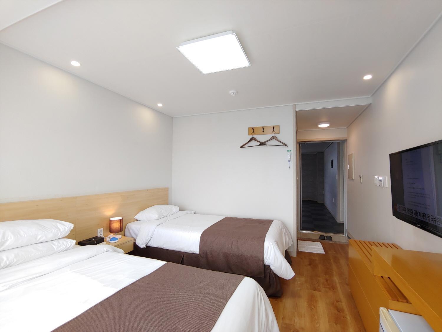 Jeju Lavender Hotel Szogüpho Kültér fotó