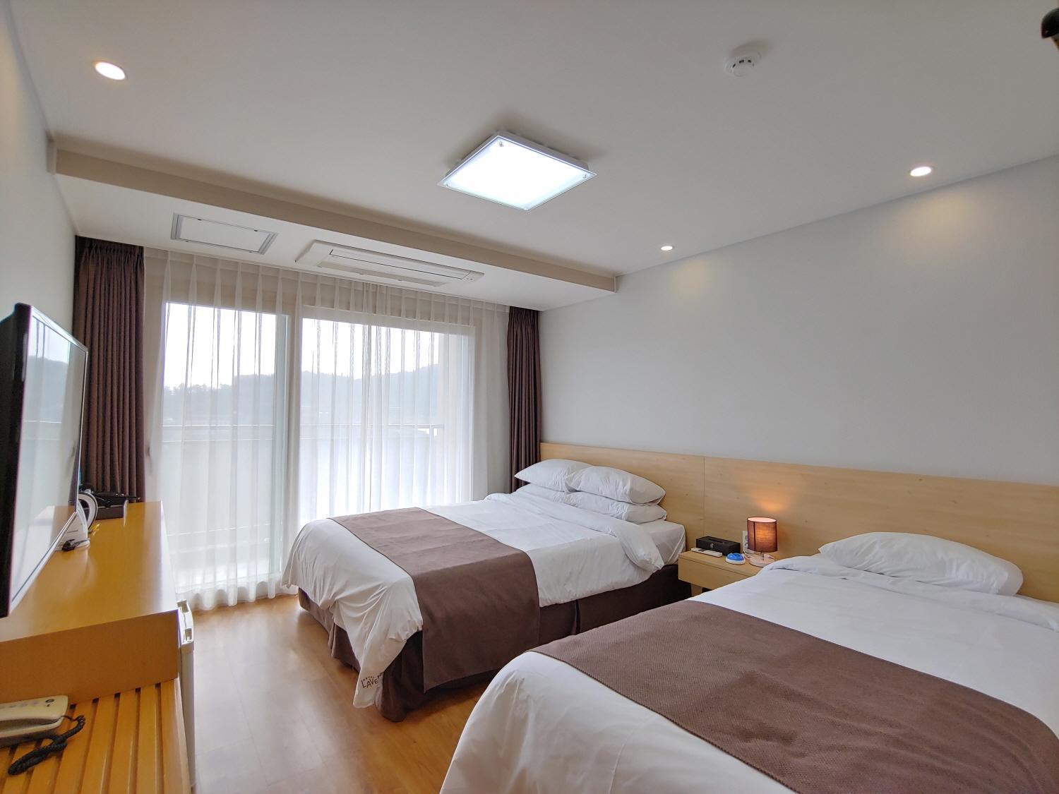 Jeju Lavender Hotel Szogüpho Kültér fotó