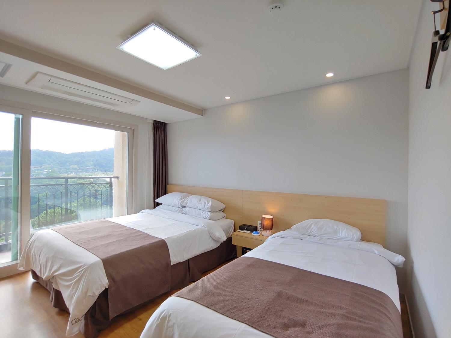 Jeju Lavender Hotel Szogüpho Kültér fotó